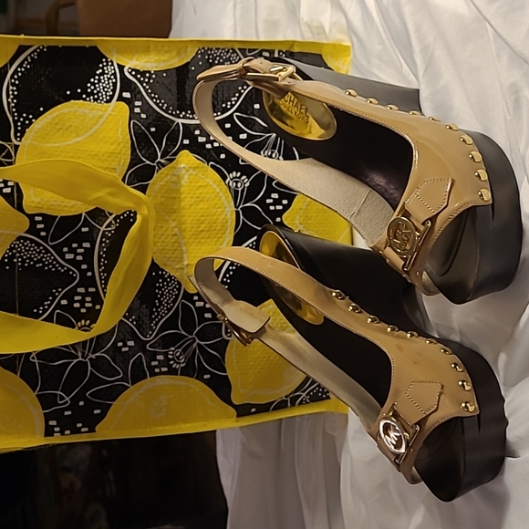 MICHAEL Michael Kors Shoes - Michael Kors new without tags wedged shoes